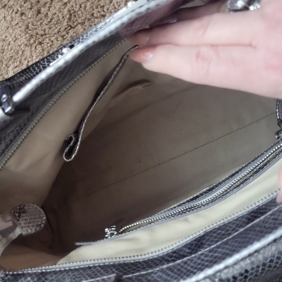 Tory Burch silver snake print Holland Satchel - Picture 7 of 7